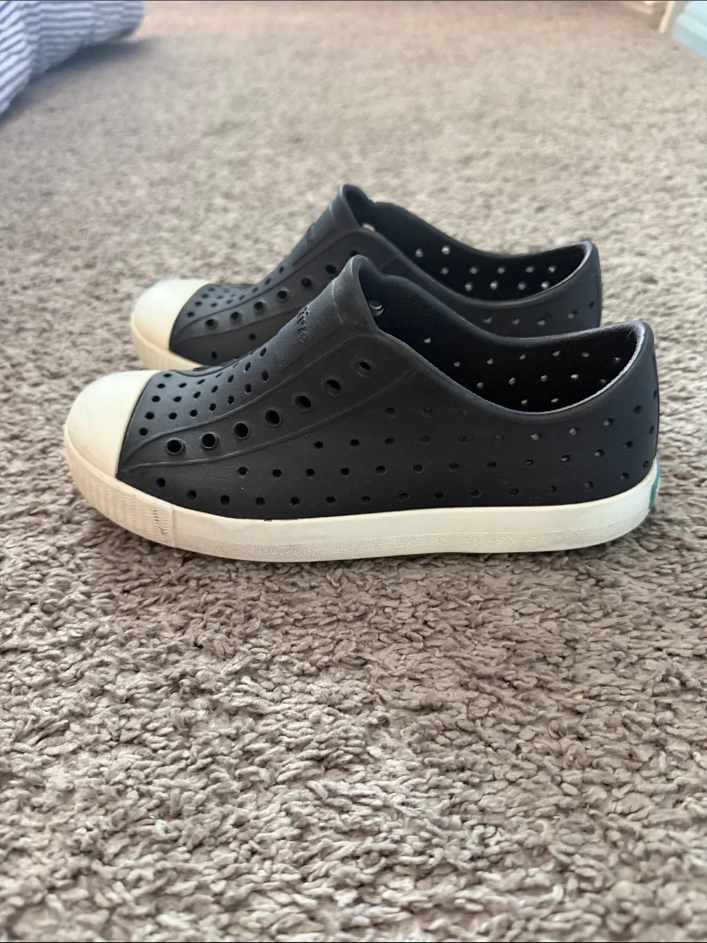 Native Kids Water Shoe Slip-On in Black with White Toe